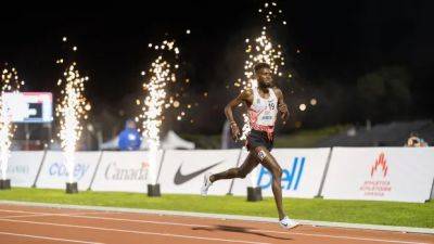 Moh Ahmed, Gabriela DeBues-Stafford win 5,000m races at track and field trials