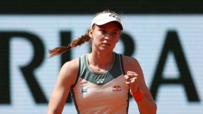 Rybakina marches past Svitolina into French Open quarter-finals