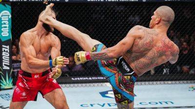 Alex Pereira retains belt with TKO of Jiri Prochazka at UFC 303 - ESPN