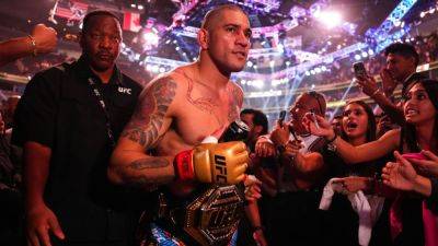 UFC 303 takeaways -- No theatrics needed, Alex Pereira is MMA's biggest star - ESPN
