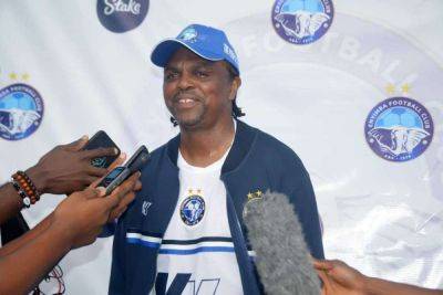 Nwankwo Kanu rewards Enyimba players with ₦2m after victory over Rivers United