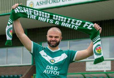 Ashford United manager Danny Kedwell says returning striker Gary Lockyer was his No.1 target | Prolific forward says he has unfinished business at Homelands