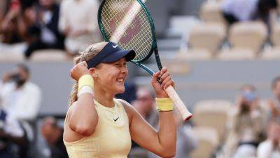 Mirra Andreeva stuns Aryna Sabalenka to reach French Open semifinals - ESPN