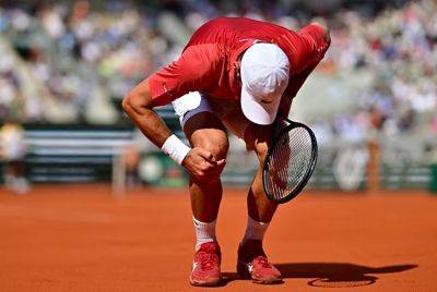 Roland Garros - Novak Djokovic - Casper Ruud - Francisco Cerundolo - Atp Tour - Djokovic on crutches, but says knee operation 'went well' - news24.com - France