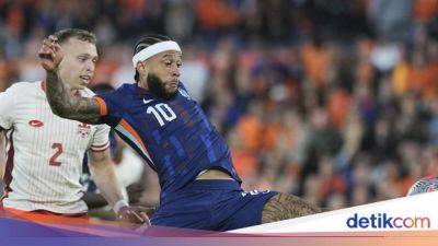 Ronald Koeman - Virgil Van-Dijk - Steven Bergwijn - Daley Blind - Brian Brobbey - Ryan Gravenberch - Belanda Vs Kanada: Oranje Menang 4-0 - sport.detik.com - Austria