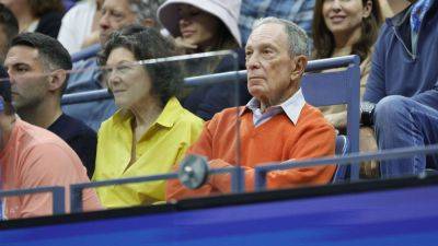 Michael Bloomberg joins Lore-Rodriguez Wolves group, reports say - ESPN