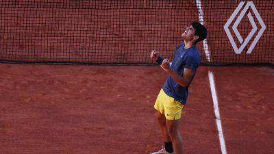 Alcaraz downs Sinner to reach maiden French Open final