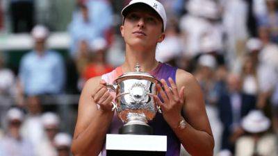 Iga Swiatek Crushes Jasmine Paolini To Win Third French Open Title In A Row