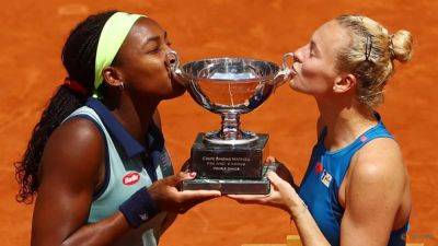 Double disappointment for Paolini as Gauff and Siniakova clinch French Open title