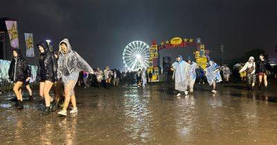 'It's a mud bath': Parklife hit with deluge as crowds leave early and site turns into swamp - manchestereveningnews.co.uk