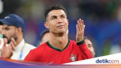 Cristiano Ronaldo - Roberto Martínez - Apakah Ini Sinyal Ronaldo Bakal Lanjut Bela Portugal? - sport.detik.com - Portugal