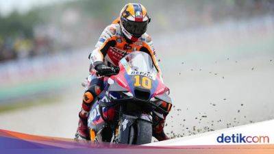 Valentino Rossi - Repsol Honda - Stefan Bradl - Johann Zarco - Augusto Fernandez - Luca Marini - MotoGP 2024: Luca Marini Baru 1 Poin hingga Paruh Musim, Itu pun 'Hibah' - sport.detik.com