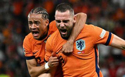 Recep Tayyip Erdoğan - Vincenzo Montella - Stefan De-Vrij - Netherlands Mount Euros Comeback Against Turkey To Set Up England semifinal - sports.ndtv.com - Germany - Netherlands - Romania - Turkey