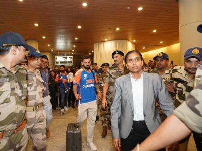 India Team Parade | Team India Lands In Mumbai Ahead Of Victory Parade