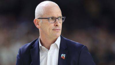 Adrian Wojnarowski - Dan Hurley - Coach Dan Hurley, UConn agree to new 6-year, $50M contract - ESPN - espn.com - Los Angeles