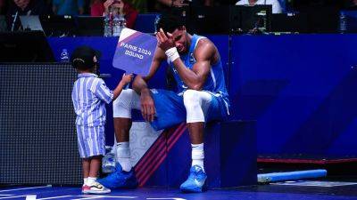 Paris Olympics - Peace - NBA star Giannis Antetokounmpo cries with sons in emotional scene after helping Greece reach Olympics - foxnews.com - Croatia - county Bucks - Greece