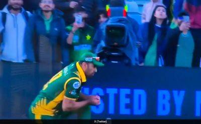 Pakistan Chief Selector Wahab Riaz Drops Sitter In Match Against India Champions, Gets Brutally Trolled - sports.ndtv.com - India - Pakistan