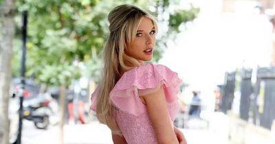 Love Island - Scott Sinclair - Helen Flanagan - Chris Taylor - Helen Flanagan told she's 'so beautiful' as she shares glimpse at filming for Celebs Go Dating - manchestereveningnews.co.uk - Britain - South Africa - county Webster - Instagram