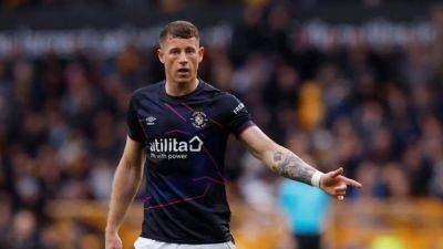 Ross Barkley - Villa sign midfielder Barkley from Luton - channelnewsasia.com - Britain