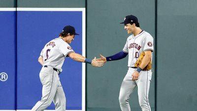 David Berding - Carlos Correa - Manny Machado - Astros’ Joey Loperfido stuns with incredible barehanded catch in win over Twins - foxnews.com - state Minnesota