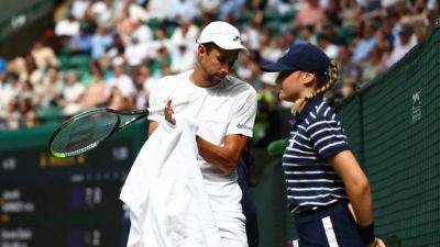 Carlos Alcaraz - Ball kids to start serving towels to players again on ATP Tour - channelnewsasia.com - France
