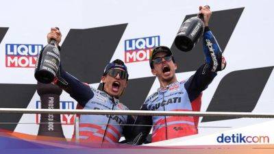 Marc Marquez - Alex Marquez - Gresini Racing - Momen Marc dan Alex Marquez Podium Bareng di Sachsenring - sport.detik.com