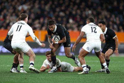 Marcus Smith - Scott Robertson - Ian Foster - Damian Mackenzie - Winning start for Razor as All Blacks edge England by one point in tense, brutal first Test - news24.com - South Africa - Georgia - Japan - New Zealand