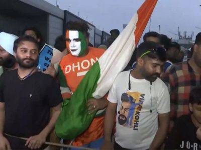 Rohit Sharma's T20 World Cup Champions Get Grand Welcome At Airport, Cut Special Cake