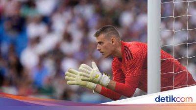 Andriy Lunin - Lunin Pengin Bertahan, tapi Madrid yang Akan Memutuskan - sport.detik.com