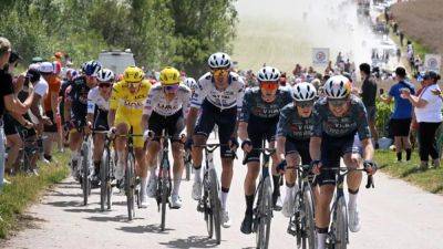 Still standing, Vingegaard lies in wait on Tour de France