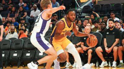 Bronny James (knee) misses Lakers' California Classic game - ESPN