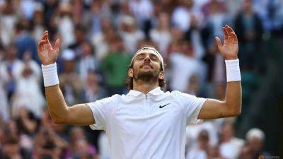 Musetti makes hay in Wimbledon sunshine, Rybakina eyes title