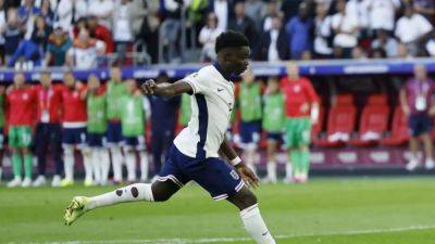 Euro 2020 penalty abuse forgotten, Saka is toast of England