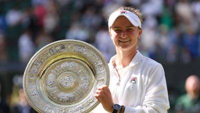 Barbora Krejcikova delivers thrilling Wimbledon women's final, wins second career Grand Slam title
