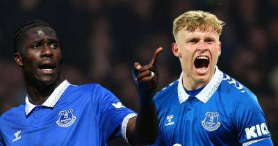 Everton make Manchester United transfer decision with £50m deal close to completion