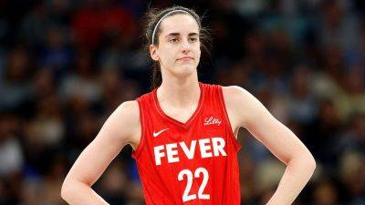 Fever's Caitlin Clark gets technical foul after swiping at Lynx player