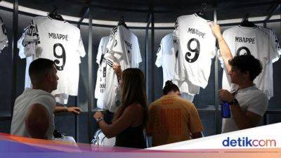 Potret Jersey Madrid Mbappe Diserbu Fans