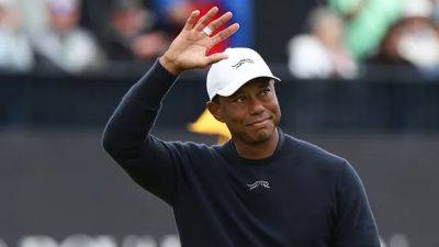 Tiger Woods misses 3rd consecutive cut at major, ending his season at British Open