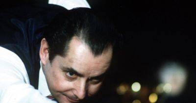 Ray Reardon dies aged 91 as tributes pour in for snooker icon