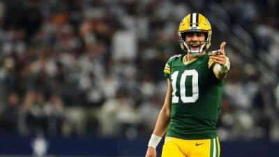 Jordan Love won't practice without deal, but Packers optimistic - ESPN