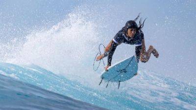 Surfing-Good waves expected to kick off Tahiti surfing, ISA head says