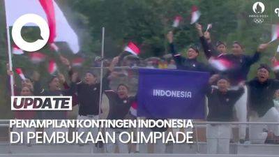 Semangat Kontingen Indonesia di Defile Pembukaan Olimpiade Paris