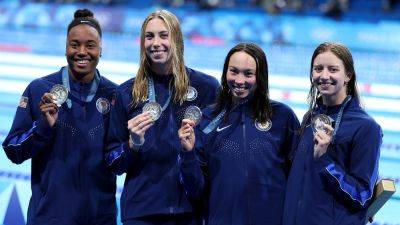 US can't catch Australia, but edges China to win silver in women's 4x100-meter freestyle relay