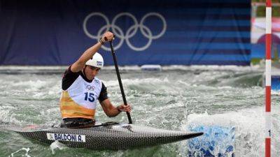 Not far from home, Canadian canoeist Alex Baldoni impresses in Paris Olympic debut - cbc.ca - France - Canada - Chile