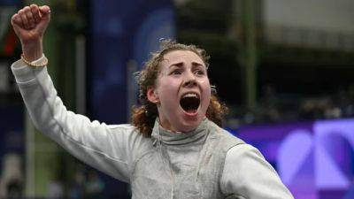 Watch Eleanor Harvey compete for Canada's 1st-ever Olympic fencing medal