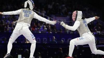 Fencing-Kiefer keeps the gold in women's foil at Paris Games