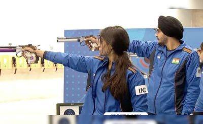 Manu Bhaker-Sarabjot Singh Qualify For 10m Air Pistol Mixed Team Bronze-Medal Match