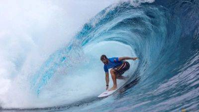 Surfing-Florence and Robinson to meet in heavyweight round three clash