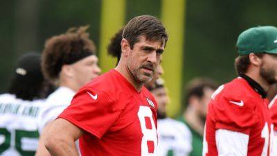 Aaron Rodgers fired up as Jets endure 'sloppy' practice - ESPN