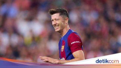 Robert Lewandowski - Dani Olmo - Nico Williams - Liga Spanyol - Lewandowski Yakin Bisa Lebih Tajam Musim Depan - sport.detik.com